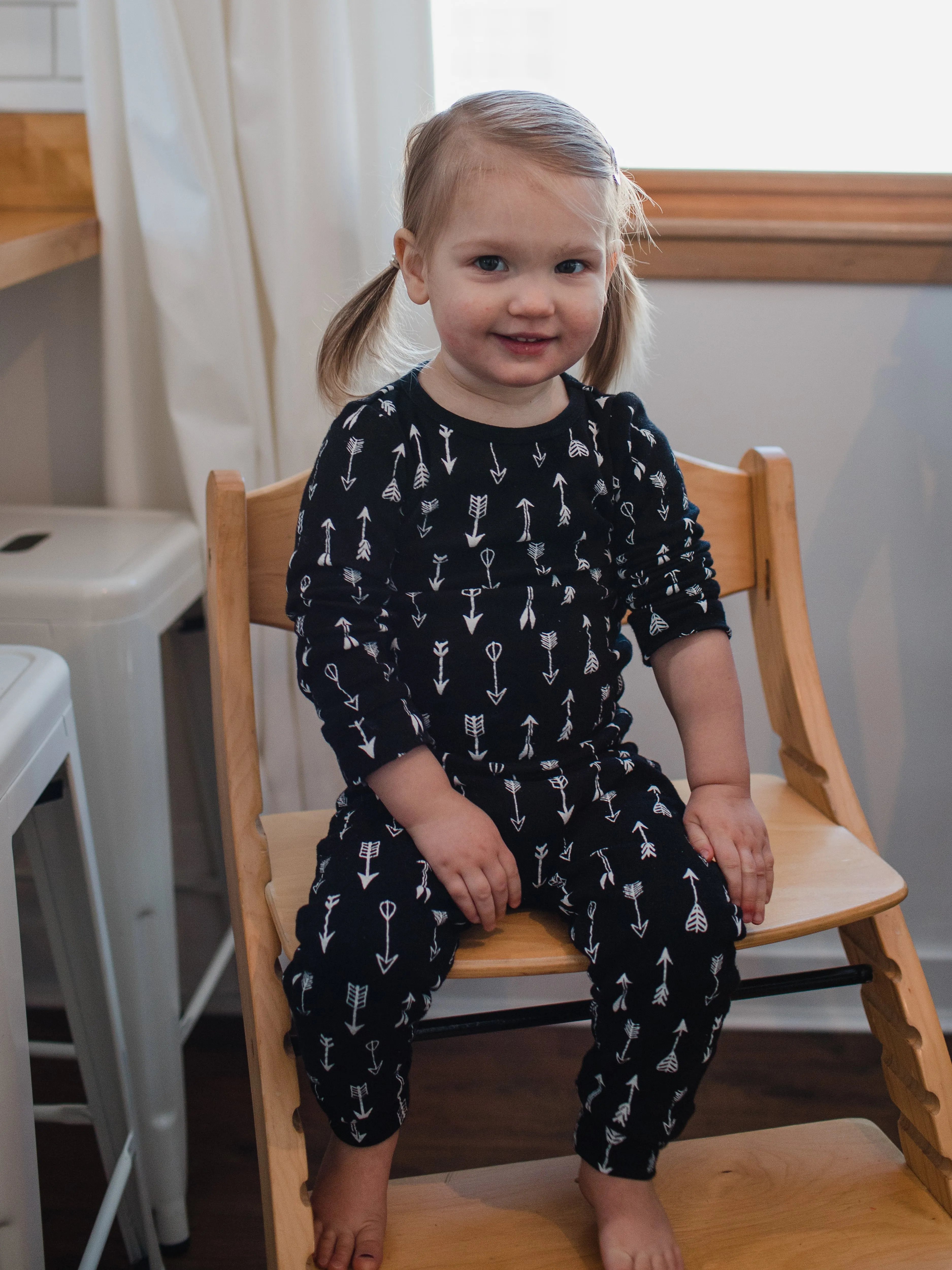 FINAL SALE - Organic Pajama Set -  WHITE ON BLACK ARROWS