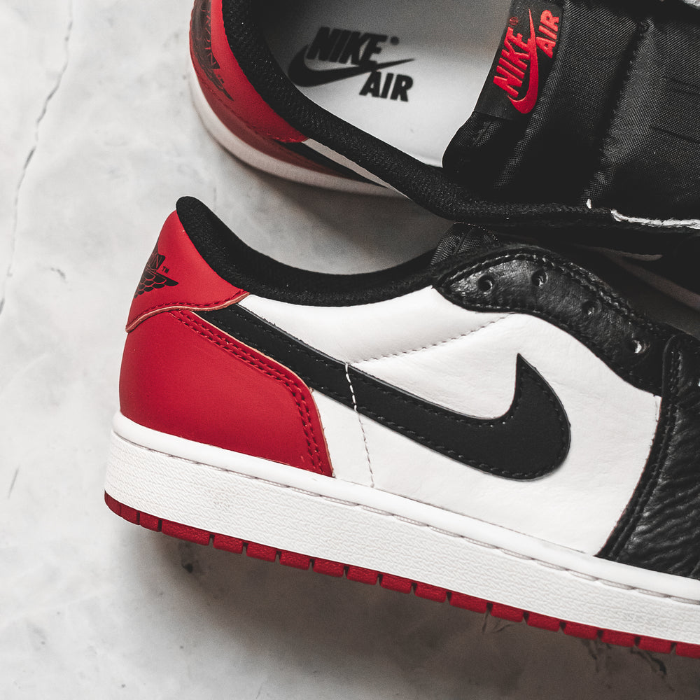 Jordan 1 Retro Low OG Black Toe