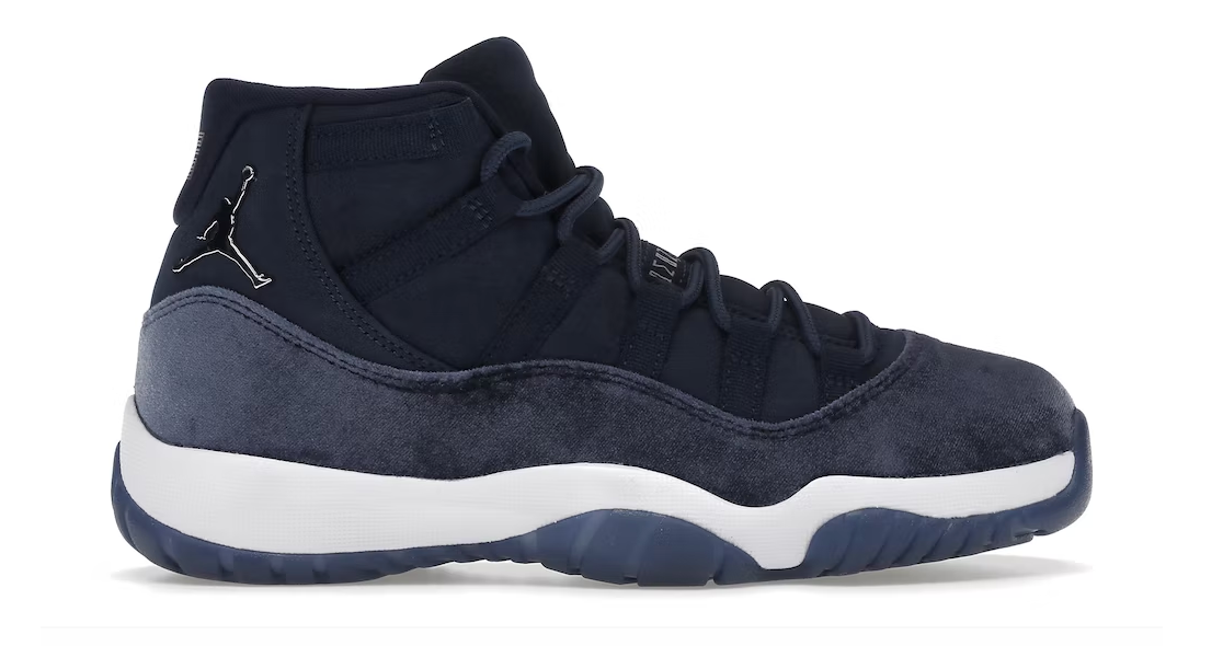 Jordan 11 Midnight Navy (Womens)