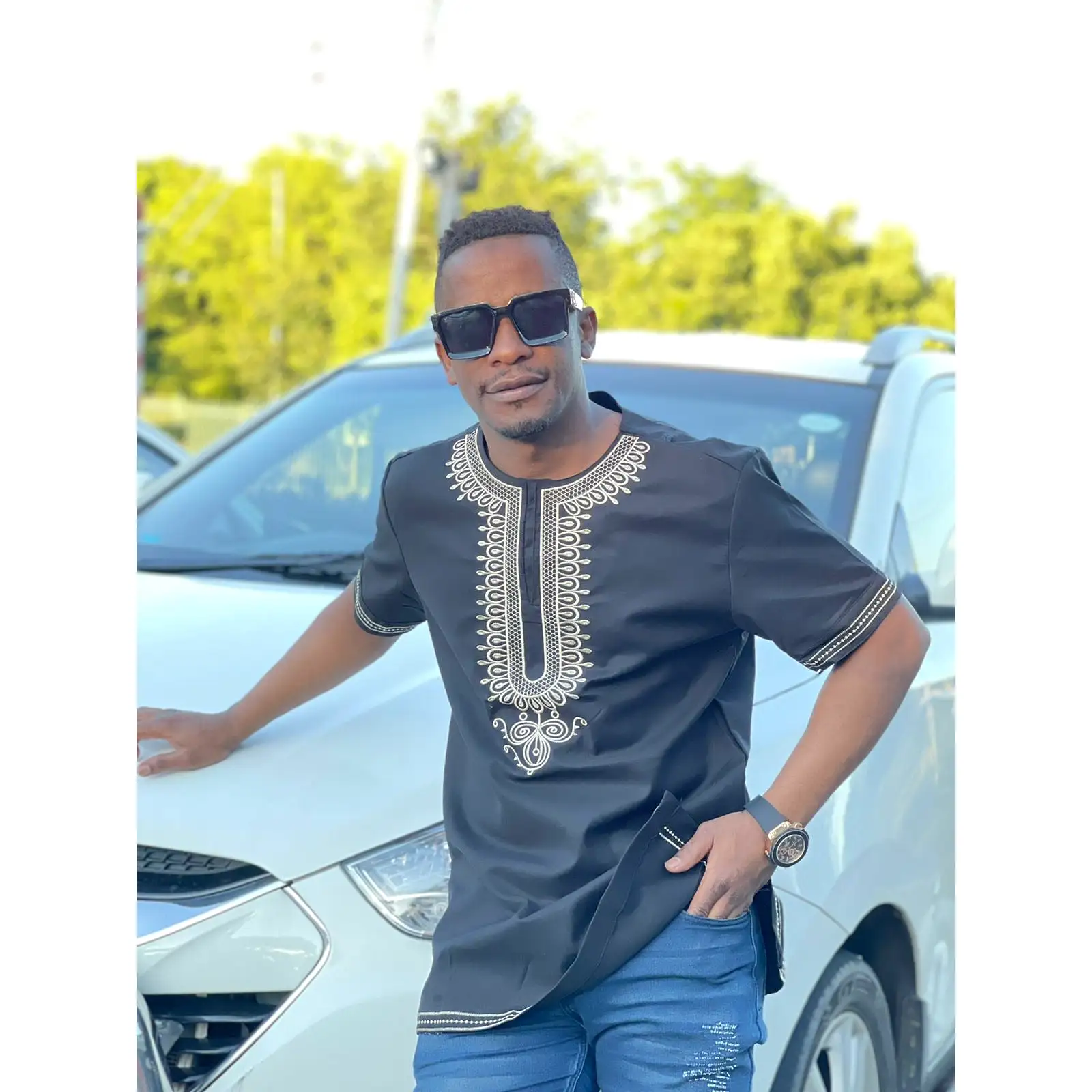 Mens African Vintage Embroidered T-Shirt