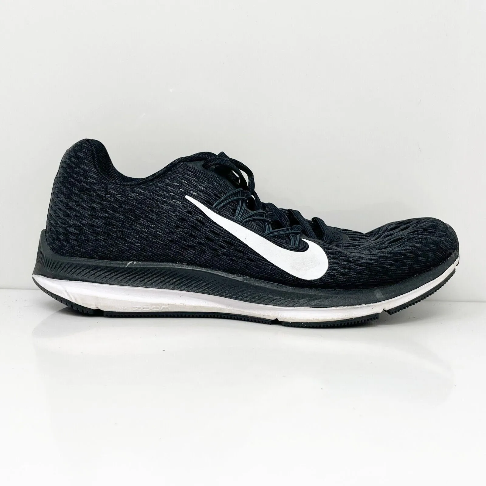 Nike Womens Air Zoom Winflo 5 AV8010-001 Black Running Shoes Sneakers Size 7.5