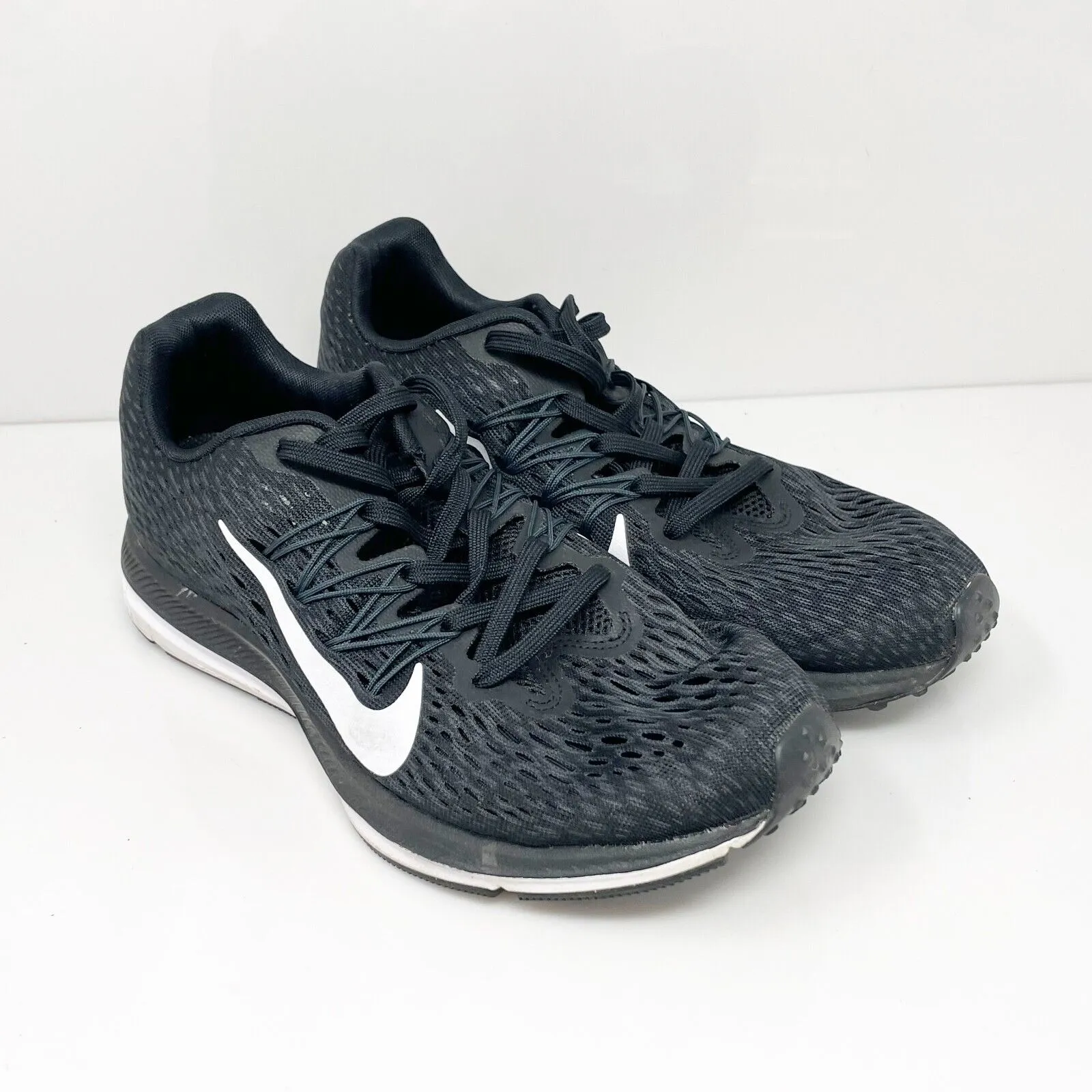 Nike Womens Air Zoom Winflo 5 AV8010-001 Black Running Shoes Sneakers Size 7.5