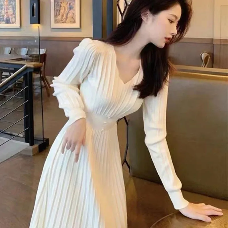 Solid V-Neck Slim Waist Dresses Gentle Style Long Sleeve Knitted