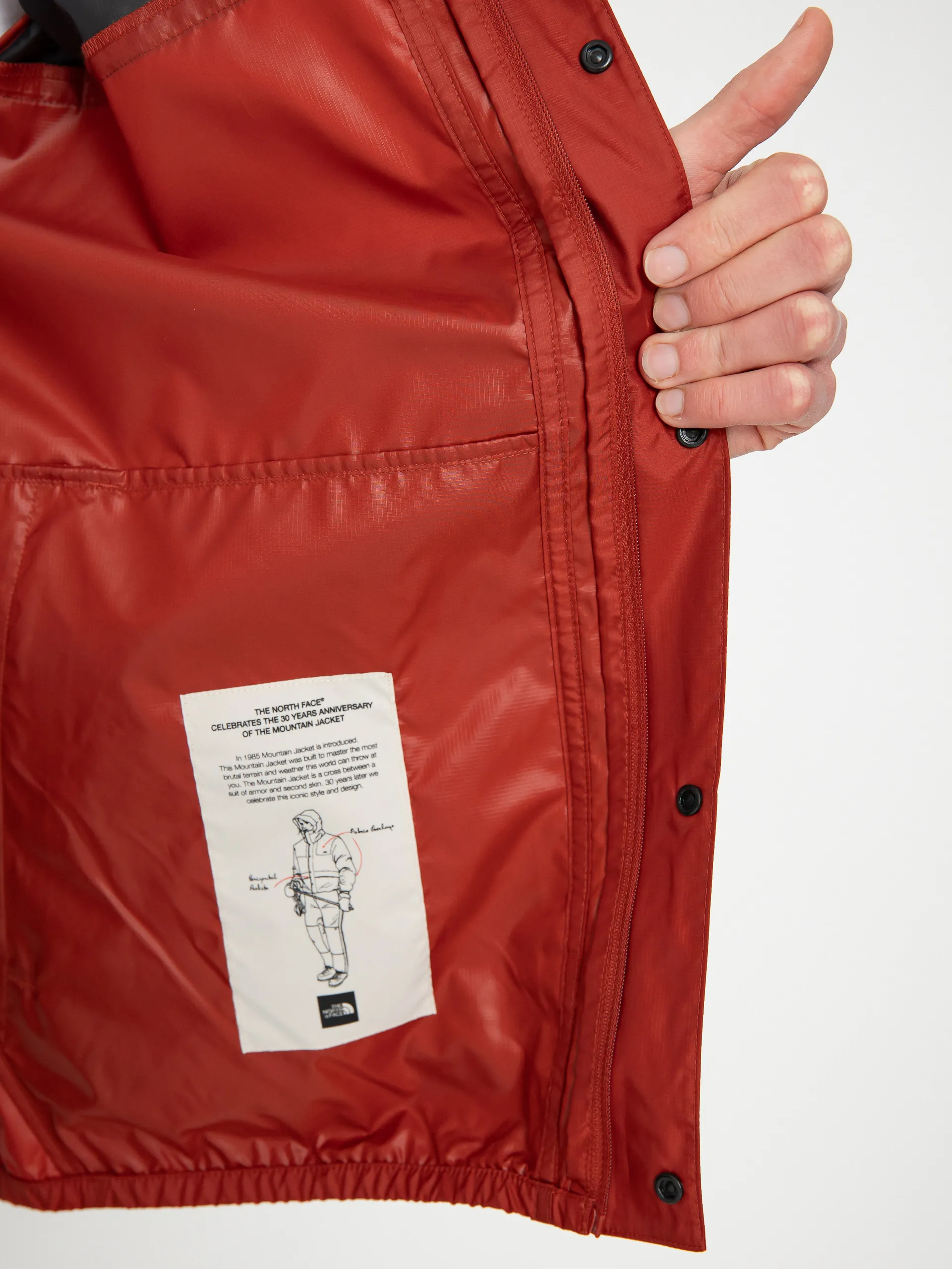 The North Face Seasonal Mountain Jacket (iron red)